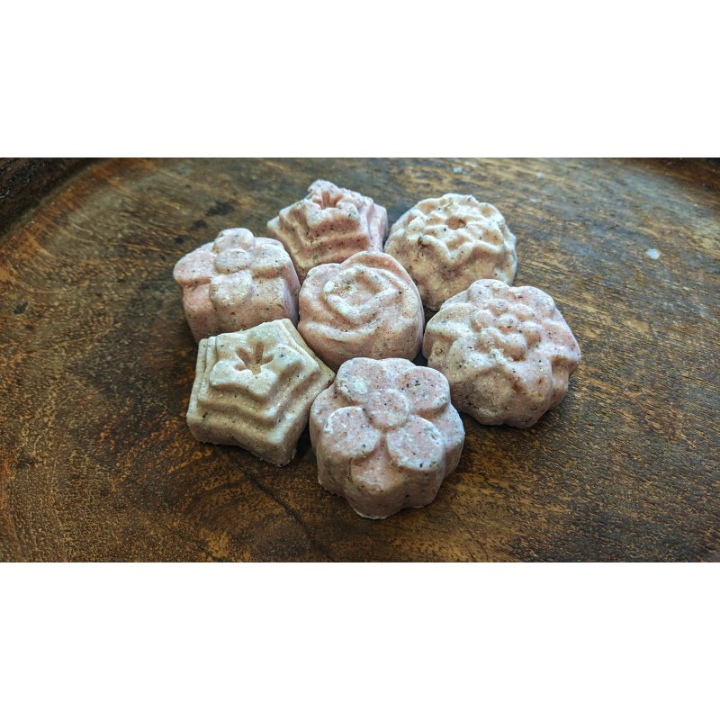 Praline pentru băi bazice cu trandafir și migdale - Delicatețe! per bucată