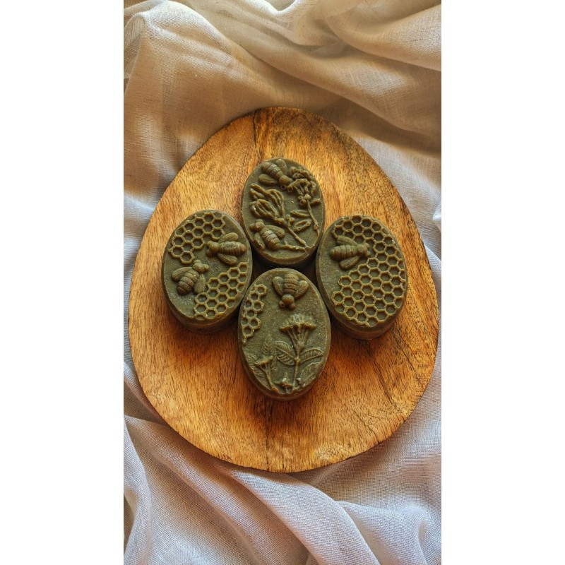 Săpun artizanal cu busuioc și conifere